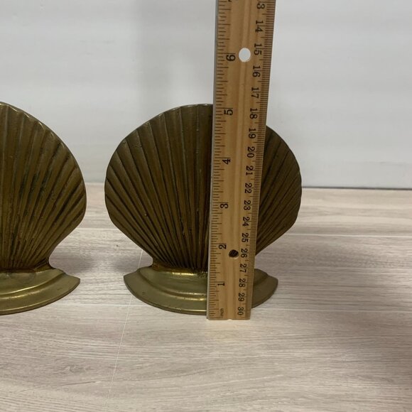 Vintage Brass Clam Shells Bookends Set MCM Nautical Decor - Picture 8 of 10